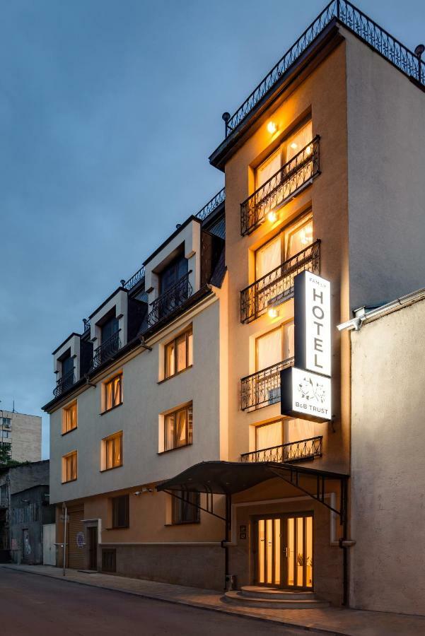 Family Hotel Anna Ruse Ngoại thất bức ảnh